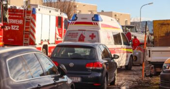 Tödlicher Arbeitsunfall: Arbeiter bei Bauarbeiten in Attnang-Puchheim verschüttet