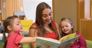 Fachschule für Elementarpädagogik an den Don Bosco Schulen Vöcklabruck-Pädagogische Assistentinnen und Assistenten braucht das Land!