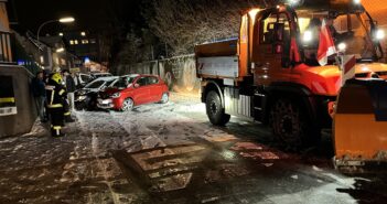Einsatzreicher Abend für die FF Gmunden- Glatteis und starke Schneefälle hielten die Kameraden auf Trab