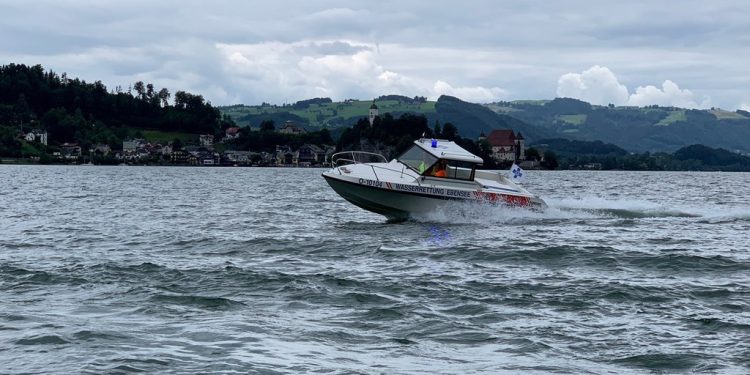 Stand-Up-Paddler von Seglern gerettet