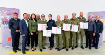 Ehrung erfolgreicher Bewerbsgruppen des Bezirk Vöcklabruck