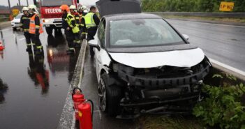 Ein Schwerverletzter bei Verkehrsunfall auf Westautobahn in Ohlsdorf