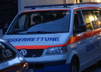 Suche nach vermisstem Stand-Up-Paddler im Wolfgangsee