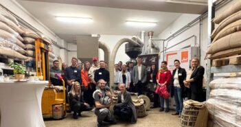 „Röstfrische Einblicke“ bei Kaffeerösterei Nussbaumer–JW Gmunden auf einer Reise durch die Welt des Kaffees