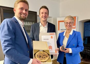 Ehrennadel der Jungen Wirtschaft OÖ für Markus Stockmair