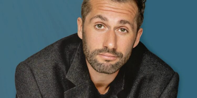 Kulturhauptstadtjahr beginnt in Laakirchen mit Humor!