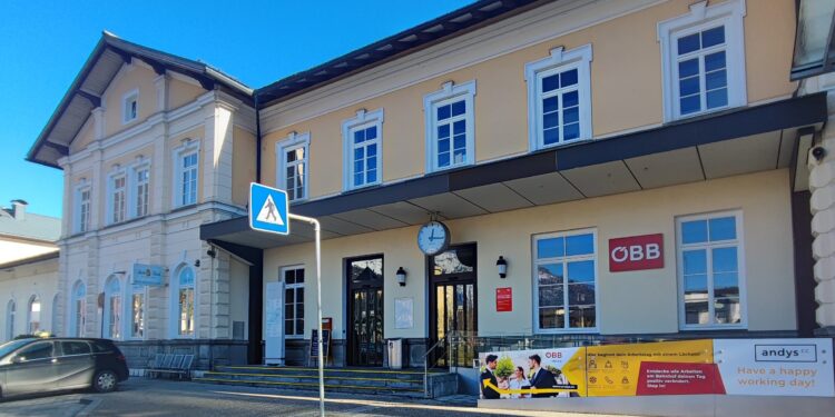 EPUs vernetzen sich am Bahnhof Bad Ischl