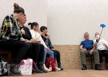 Die MOSAIKBÜHNE Ottnang nimmt Sie mit auf eine Reise!