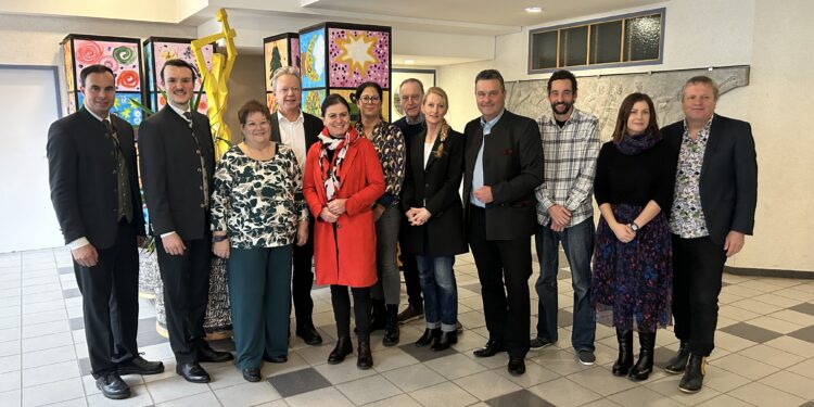 Kinderfreunde eröffnen Hort in Hallstatt