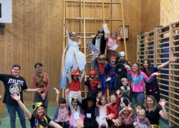 Faschingsturnstunde der Kleinkinder im Turnverein Gmunden