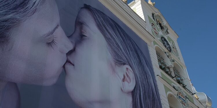 Helnwein Werke: „Heftige Kritik aber auch positiver Zuspruch!“