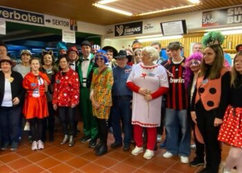 Lustiger Kinderfasching in der Sporthalle