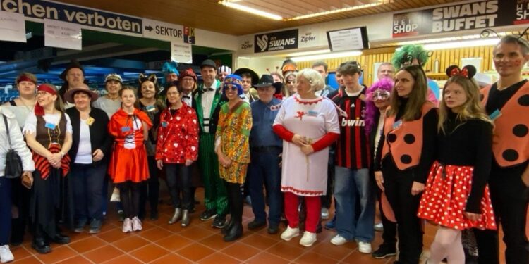 Lustiger Kinderfasching in der Sporthalle