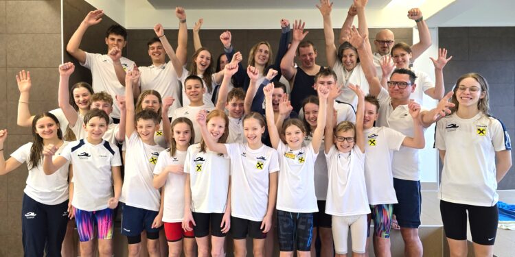 Schwimmverein Vöcklabruck-OÖHLM-Rekord mit 90 Medaillen pulverisiert