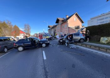 Schwerer Verkehrsunfall in Attnang Puchheim