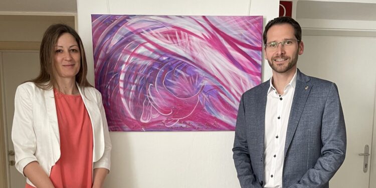 Ausstellung „Cosmic Art“ von Bianca Lasinger  im Marktgemeindeamt Altmünster