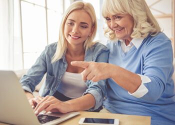 Stadtgemeinde Laakirchen und Schulen organisieren Aktion Handy@Dialog