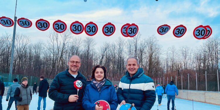 30 Jahre Maderisches Brat’l Schiaßn-Alljährliches Highlight ist begehrter Fixpunkt bei Eisstock-Fans