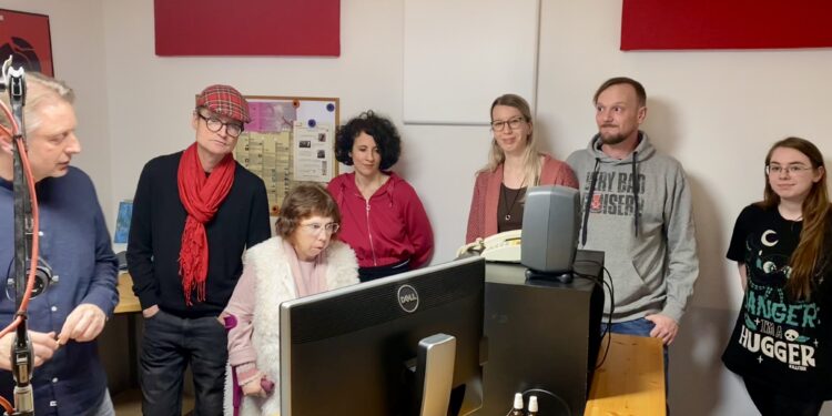 An die Mikros, fertig, los