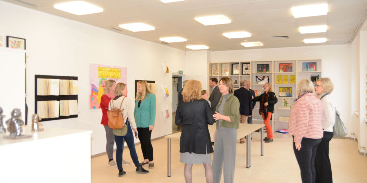 Lebenshilfe-Werkstätte Gmunden eröffnet zum 20-jährigen Jubiläum eigenen Verkaufsraum