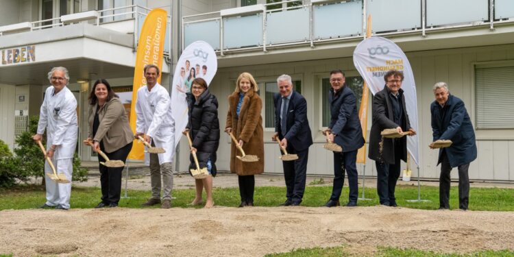 Spatenstich für Zubau am Klinikum Gmunden