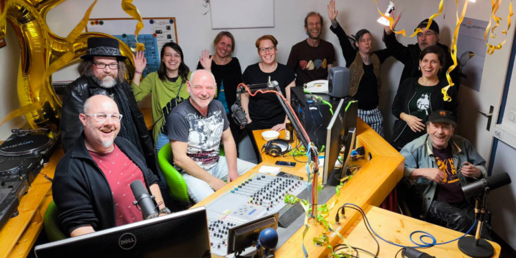 25 Jahre – und kein bisschen leise-Live-Sendemarathon zum Radiogeburtstag im FRS