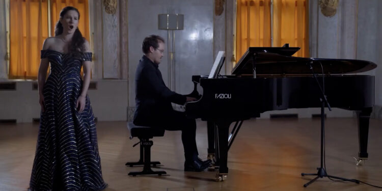 „CloseUp Concerts“ 2 am So. 28. April 2024 um 17.00 Uhr im Atelier am Markt Gmunden