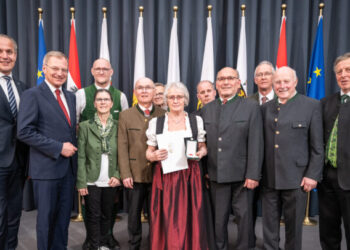 Silberne Kulturmedaille des Landes für engagierte Schlatterin
