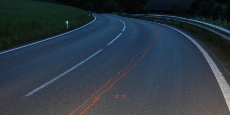 Motorradfahrer (20) stirbt bei Unfall in Gschwandt