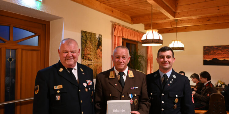 Ehrenkreuz in Silber – Feuerwehrpartnerschaft über Grenzen hinweg gewürdigt