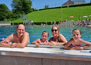 Saisonstart im Freibad Laakirchen