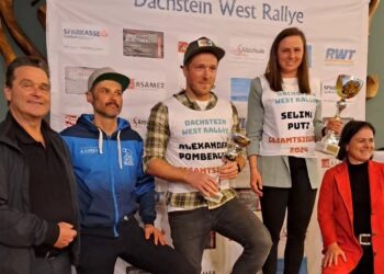 Gesamtsiegerehrung zur DachsteinWest-Rallye 2024-Gosau siegte vor Bad Goisern