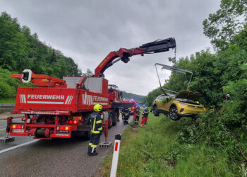Spektakulärer Verkehrsunfall auf der A1