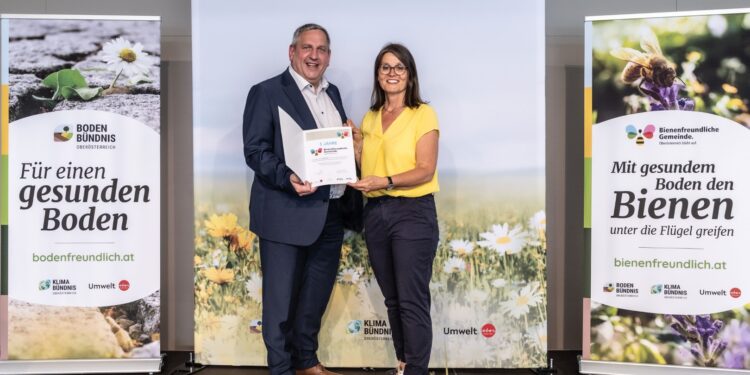 Laakirchen setzt seit 5 Jahren als Bienenfreundliche Gemeinde auf Artenvielfalt
