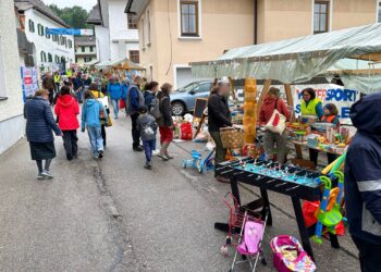 Flohmarkt der Feuerwehr Lauffen