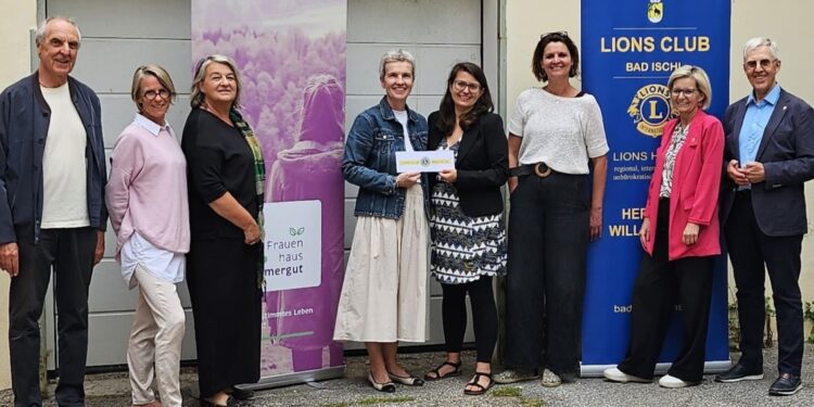 Lions unterstützen Projekt Frauenhaus Salzkammergut