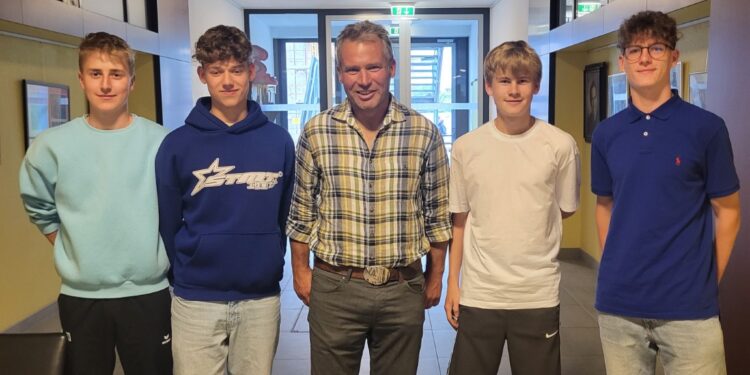 Ein Weltmeister zu Gast an der HAK und PS Bad Ischl