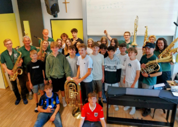 Musiker der Ortsmusikkapelle Mitterweißenbach am BG/BRG Bad Ischl