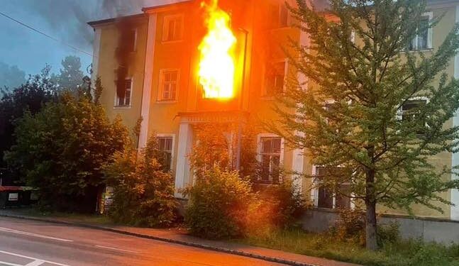 Brandstiftung: Vier tatverdächtige Mädchen (13) nach Brand in Vöcklabruck ausgeforscht