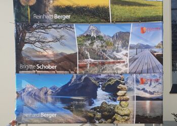 Kunst im Baugerüst in Pinsdorf am Kirchenplatz