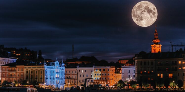 Mondscheinbummel: Die Einkaufsnacht des Jahres in Gmunden