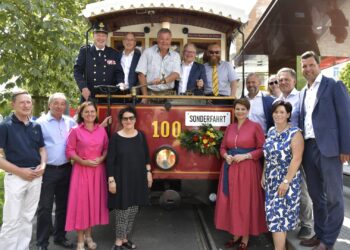 130 Jahre Gmundner Straßenbahn: Ein Tag voller Nostalgie, Innovation und Gemeinschaft