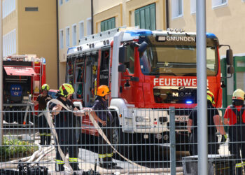 Brand in einer Werkstätte eines Energieversorgungsunternehmens in Gmunden