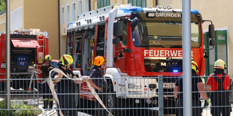 Brand in einer Werkstätte eines Energieversorgungsunternehmens in Gmunden