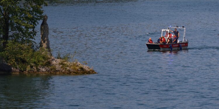 Taucher im Traunsee bei Traunkirchen vermisst