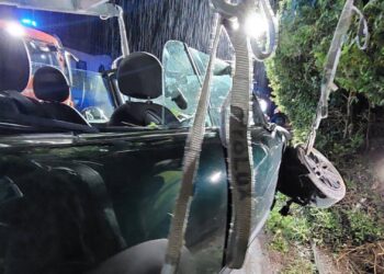 Zwei schwere Unfälle in Altmünster: Feuerwehr gefordert