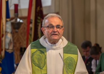 Traunstein-Messe endet tragisch: Pfarrer Christian Öhler stirbt nach Abstieg