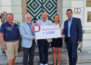 Lions Gmunden unterstützen Schulkinder aus der Region