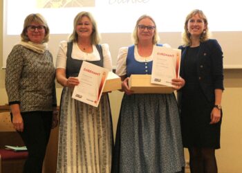 Von der Gesunden Gemeinde Obertraun: Ehrung für die Arbeitskreisleiterinnen!