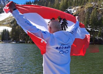 Österreichischer Rekord im Eisschwimmen